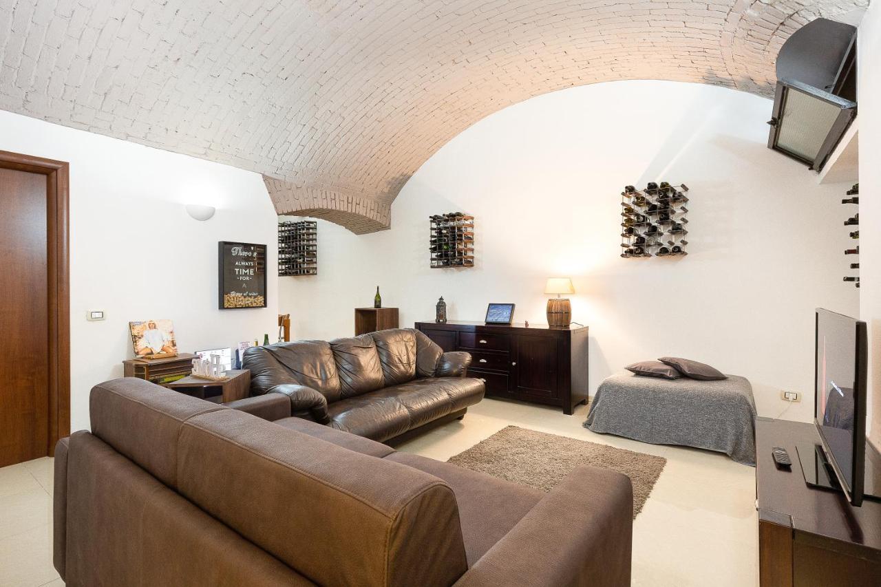 La Cantinetta Di Milano - The Wine Cave In Milan, Huge 110Sqm Apartment Next To Central Station Kültér fotó